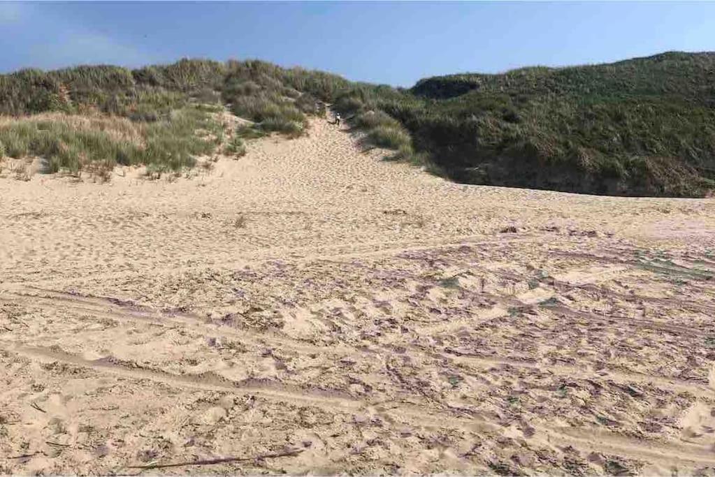 Holiday home Ty Glan Y Mor *
