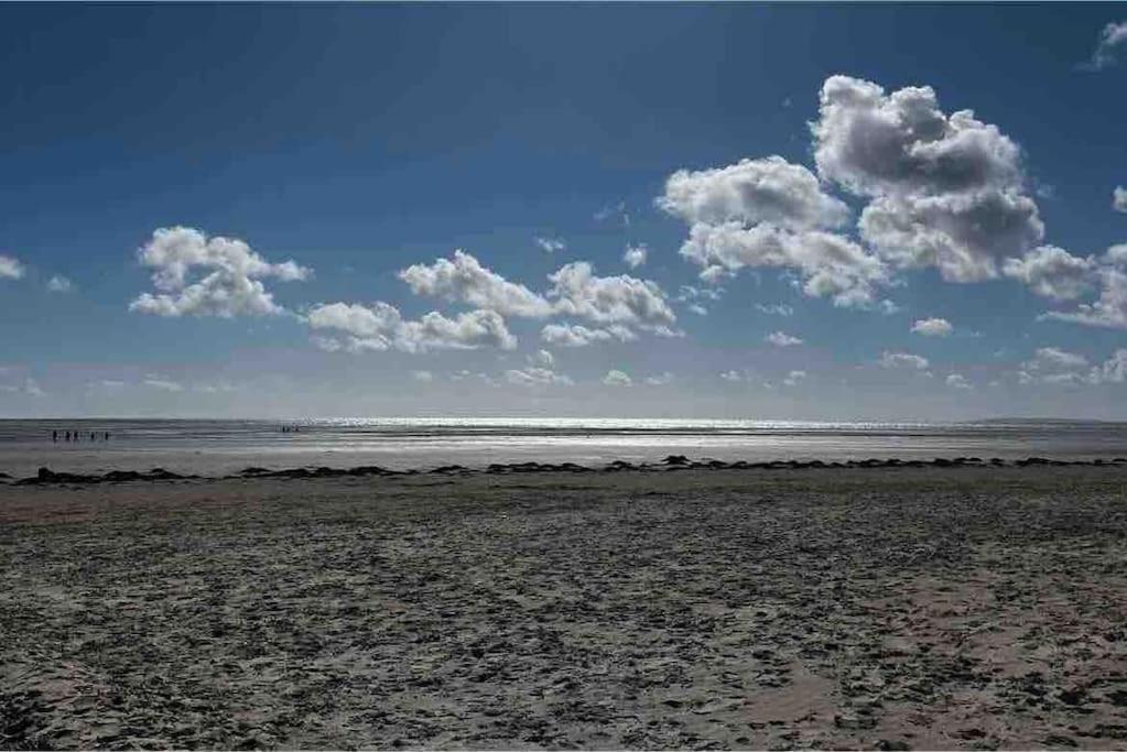 Ty Glan Y Mor Holiday home *